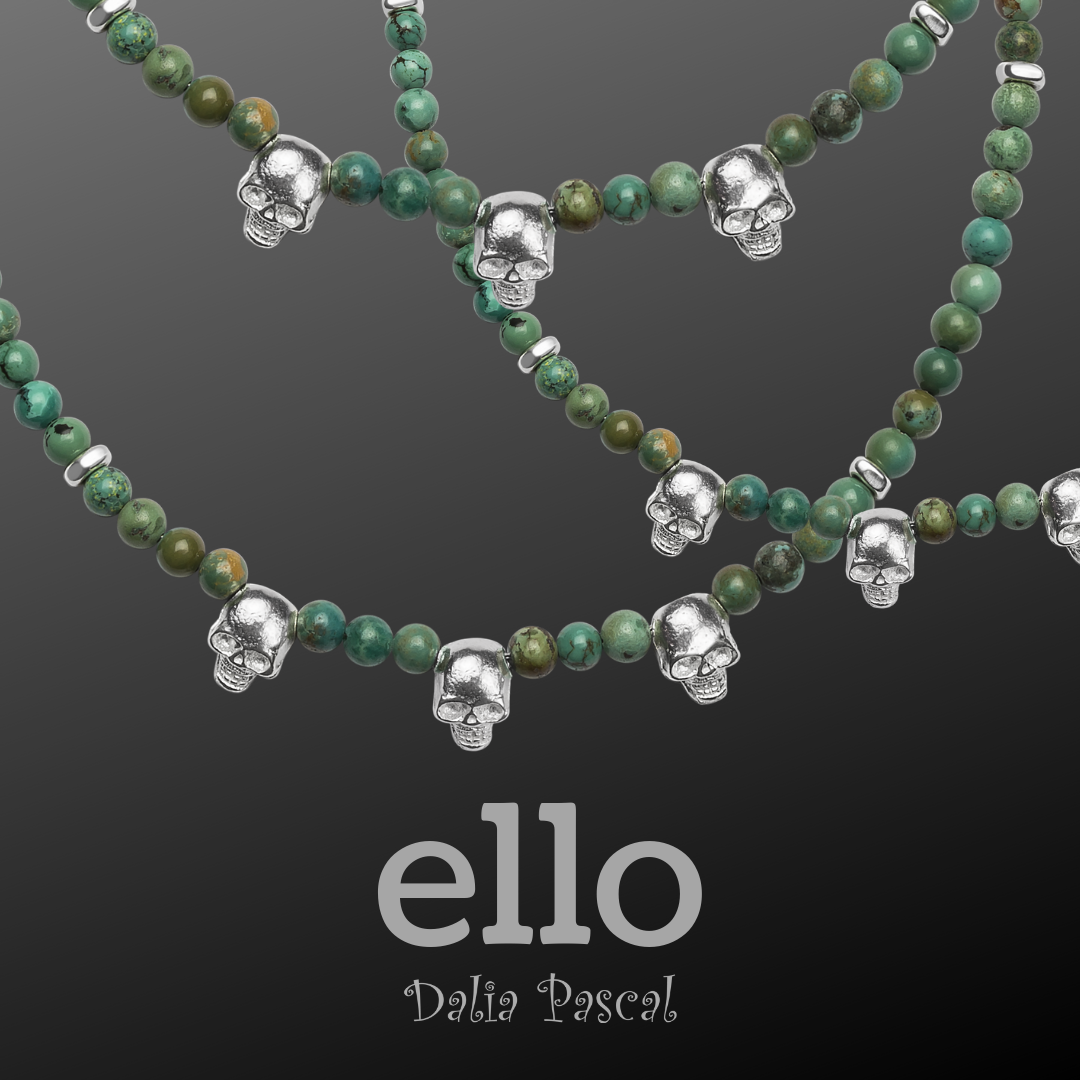 collar piedras semipreciosas con calaveras de plata